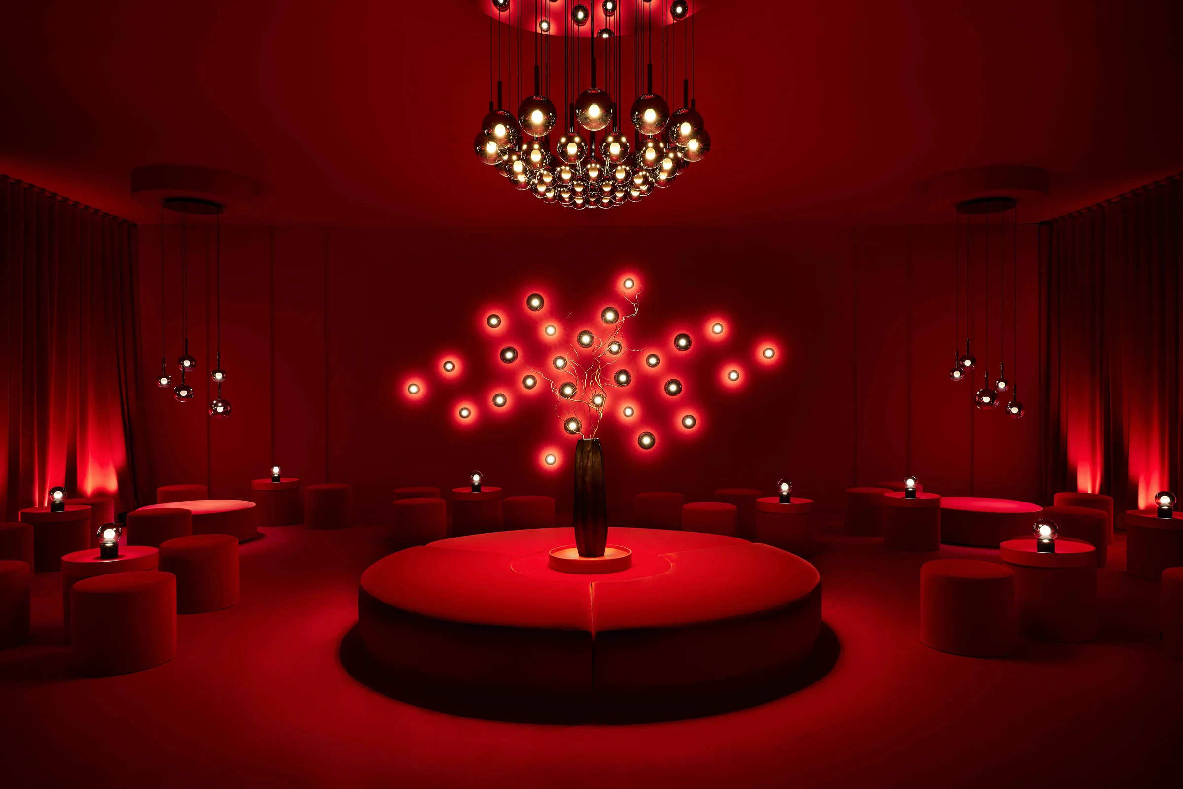 Dreamagination Red Saloon hero
